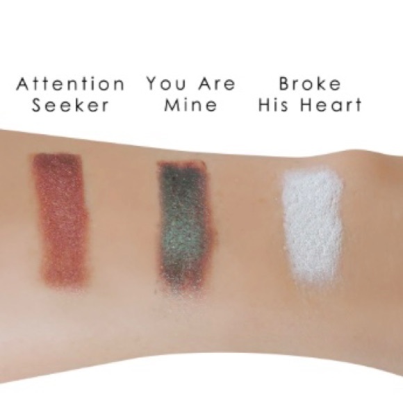 Peony Cosmetics Chameleon Powder Pigment - Picture 5 of 5